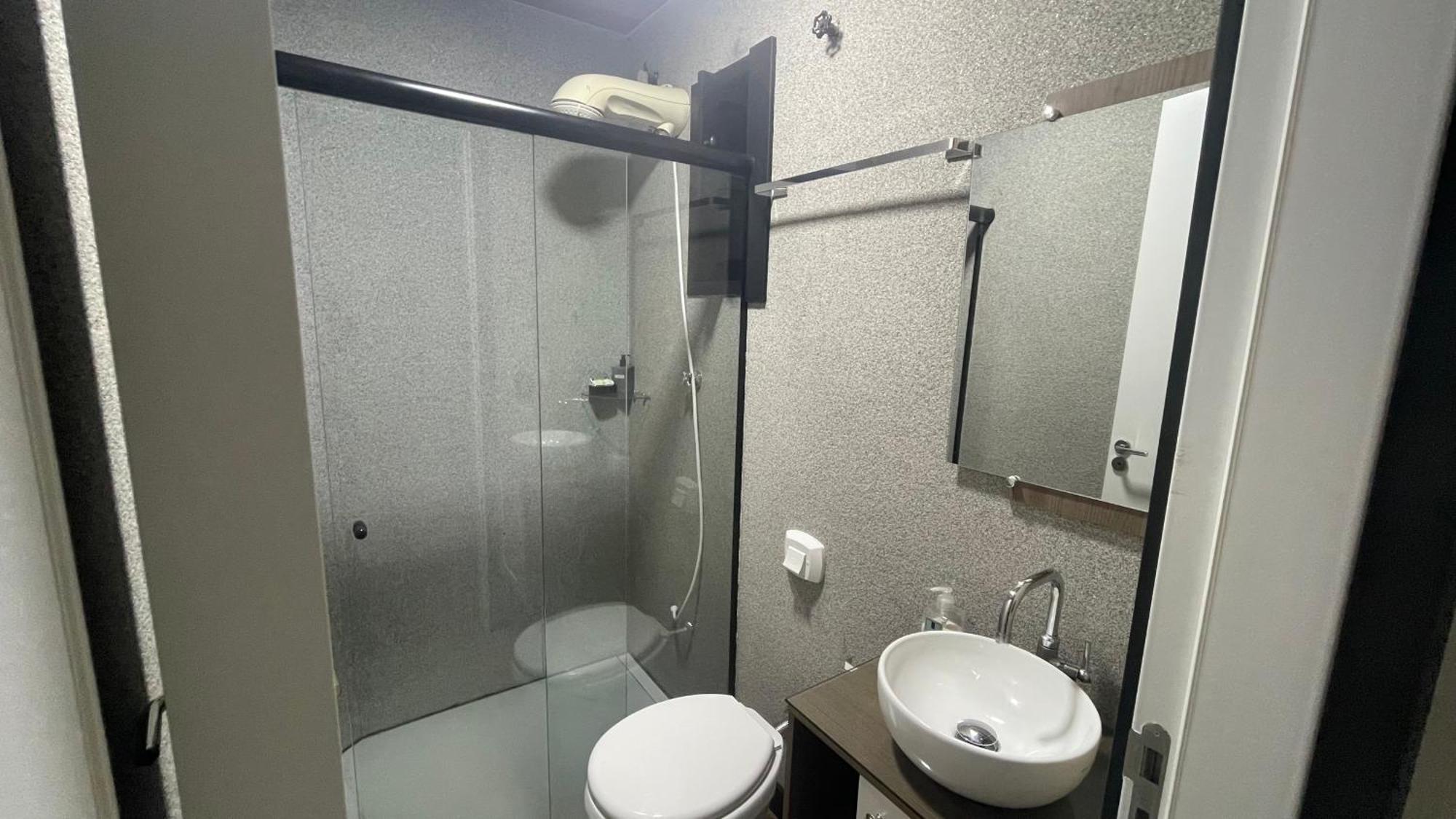 Apartment Apto Novo, 2 Quartos A 5min Da Germanica, Com Ar E Garagem *